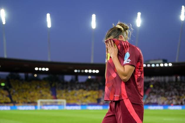 Fußball, UEFA Women s EURO 2025, 20250712, Schweden - Deutschland. Im Bild Carlotta WAMSER (Deutschland, 5) nach roter Karze. Zürich Stadion Letzigrund Zürich Schweiz Copyright: Passion2Press MarkusxFischerx