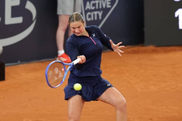 GER, Hamburg, xFSx, ATP250 Frauen-Tennistunier MSC Hamburg Ladies Open 2025, 13.07.2025 Valentina Steiner (GER) vs Renata Jamrichova (SVK) v.l., Valentina Steiner (GER) spiel eine Vorhand Copyright: HMBxMedia FernandoxSoares