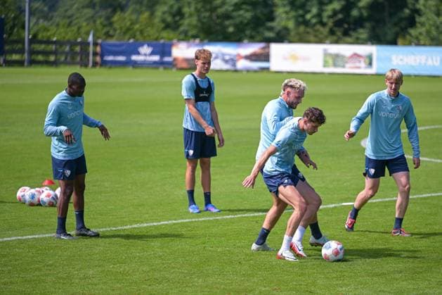 13.07.2025, Fussball, Saison 2025 2026, 2. Bundesliga, Vorbereitung, Sommertrainingslager des VfL Bochum in Scheffau am Wilden Kaiser, Tag 2, Philipp Strompf (VfL Bochum 1848), Moritz Broschinski (VfL Bochum 1848) xRHR-FOTO YYx