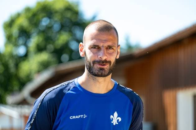 Aleksandar Vukotic (SV Darmstadt 98, 20) im interview, SV Darmstadt 98, Fussball, 2. Bundesliga, Trainingslager, 4. Tag, 13.07.2025. SV Darmstadt 98, Fussball, 2. Bundesliga, Trainingslager, 4. Tag, 13.07.2025. Bad Wörishofen