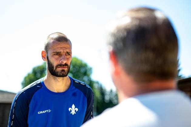 Aleksandar Vukotic (SV Darmstadt 98, 20) im interview, SV Darmstadt 98, Fussball, 2. Bundesliga, Trainingslager, 4. Tag, 13.07.2025. SV Darmstadt 98, Fussball, 2. Bundesliga, Trainingslager, 4. Tag, 13.07.2025. Bad Wörishofen