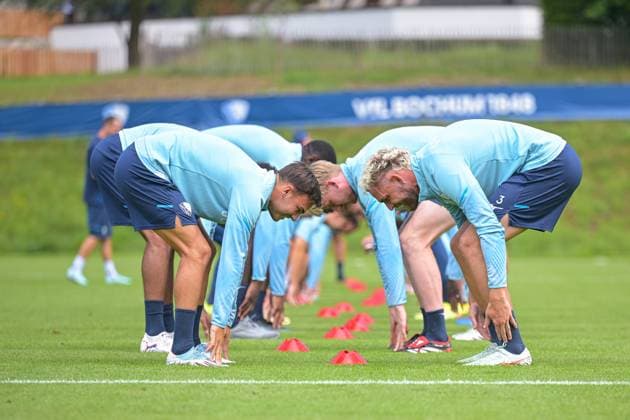 13.07.2025, Fussball, Saison 2025 2026, 2. Bundesliga, Vorbereitung, Sommertrainingslager des VfL Bochum in Scheffau am Wilden Kaiser, Tag 2, Romario Rösch (VfL Bochum 1848), Philipp Strompf (VfL Bochum 1848) xRHR-FOTO YYx