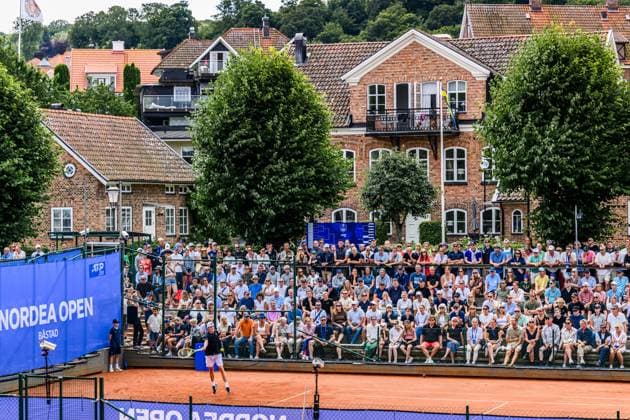 250713 Spectators following the qualifier tennis match between Olle Wallin of Sweden and Viktor Durasovic of Norway (not in picture) at Nordea Open on July 13, 2025 in Bastad. Photo: Mathilda Schuler BILDBYRAN kod MA MA0845 tennis ATP, Tennis Herren 250 nordea open bbeng kval sweden sverige norge norway publik Copyright: MATHILDAxSCHULER BB250713MA014