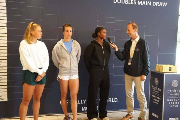 GER, Hamburg, xFSx, ATP250 Frauen-Tennistunier , MSC Hamburg Ladies Open Auslosung 2025, 13.07.2025 v.l., Nastasja Schunk (GER) , Lois Boisson (FRA) , Noma Noha Akugue (GER) Copyright: HMBxMedia FernandoxSoares