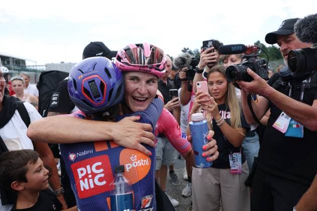 Longo Borghini Elisa celebrates his victory at Italy Tour 2025 after the 8th stage of the Giro d™Italia Women, from ForlÃ¬ to Imola (Autodromo Enzo e Dino Ferrari), Italy Sunday, July 13, 2025. - cycling .  Copyright: xAlessandroxGarofalo LaPressex
