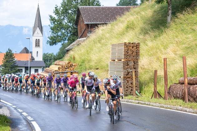 13.07.2025, Feldkirch, AUT, Tour of Austria 2025, Etappe 5 von Feldkirch nach Feldkirch (147,8 km), im Bild Peloton bei Innerlaterns Peloton bei Innerlaterns during the stage 5 from Feldkirch to Feldkirch (147,8 km) of the Tour of Austria. Feldkirch, Austria on 2025 07 13. Expa Feldkirch
