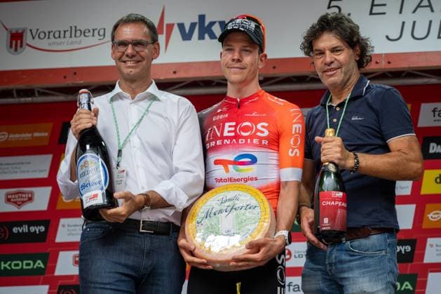 CYCLING - Tour of Austria 2025 FELDKIRCH,AUSTRIA,13.JUL.25 - CYCLING - Tour of Austria, stage 5, Feldkirch - Feldkirch. Image shows governor Markus Wallner (Vorarlberg), Bob Jungels (LUX INEOS Grenadiers ) and mayor Manfred Raedler (Feldkirch).  GEPAxpictures xOliverxLerch