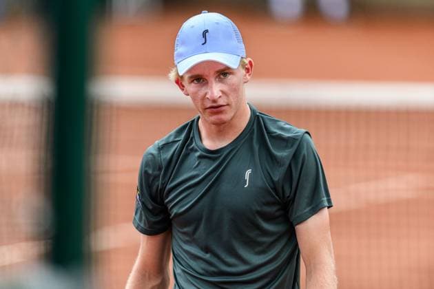 250713 Ludvig Fredrik Hede of Sweden looks dejected during the qualifier tennis match at Nordea Open on July 13, 2025 in Bastad. Photo: Mathilda Schuler BILDBYRAN kod MA MA0845 tennis ATP, Tennis Herren 250 nordea open bbeng kval sweden sverige depp Copyright: MATHILDAxSCHULER BB250713MA035