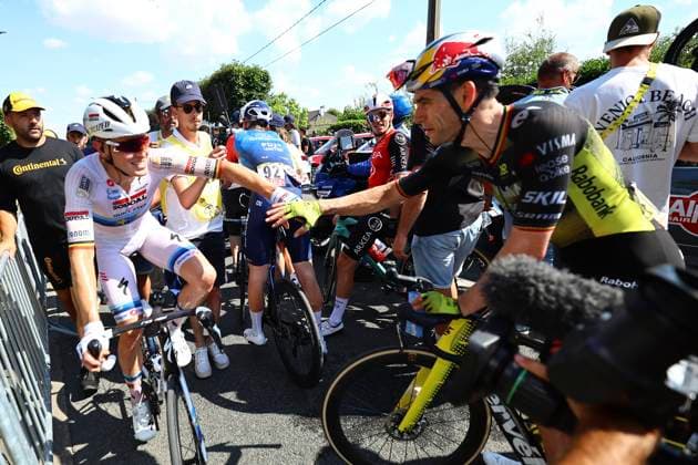 Tour de France 2025 Stage 9 CHATEAUROUX, FRANCE - JULY 13 : Van Aert Wout (BEL) of Team Visma Lease a Bike and Merlier Tim (BEL) of Soudal Quick-Step celebrates the victory after stage 9 of the 112th edition of Tour de France an UCI World Tour 2.UWT cycling road race stage for Men Elite of 170 km with start in Chinon and finish in Chateauroux on July 13, 2025 in Chateauroux, France, 13 07 2025 ( Motordriver Kenny Verfaillie - Chateauroux France  Copyright: xDavidxPintensx