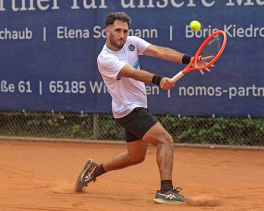Tennis - 2. Bundesliga - Wiesbadener THC - TLZ Espenhain - 13.07.25, Casanova, Hernan (ARG Espenhain), -