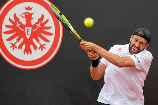 Sport Bilder des Tages Tennis - 2. Bundesliga - Eintracht Frankfurt - TC RW MRH Trowe Sprendlingen - 13.07.25, Negritu, Christoph (GER Frankfurt), -