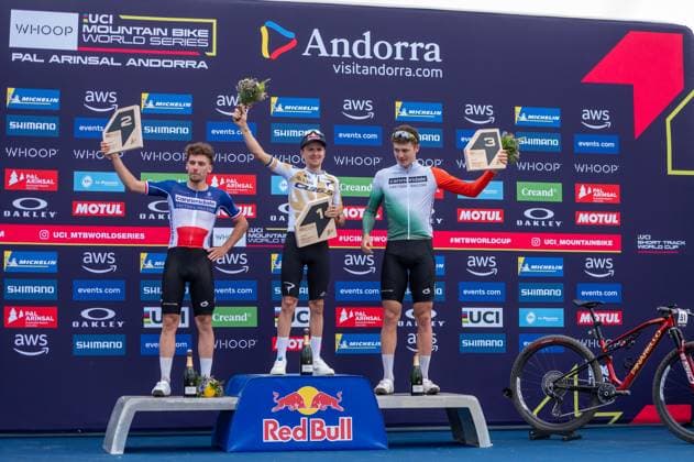 Sport Bilder des Tages UCI Mountain Bike World Cup Andorra In Pal Arinsal, Andorra, on July 13, 2025, Luca Martin of France, Thomas Pidcock of Great Britain, and Charlie Aldridge of Great Britain compete in the Cross-Country Olympic for women during the UCI Mountain Bike World Cup Andorra 2025. Pal La Massana Andorra  Copyright: xMartinxSilvaxCosentinox originalFilename:silvacosentino-lucamart250713_npjH8.jpg