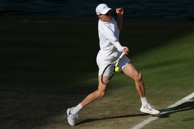 July 13, 2025, London, Celestynow, United Kingdom: JANNIK SINNER of Italy during the match against C. Alcaraz of Spain in the final of the Championships 2025 at Wimbledon AELTC in London. London United Kingdom - ZUMAc278 20250713_zsp_c278_055 Copyright: xMarcinxCholewinskix