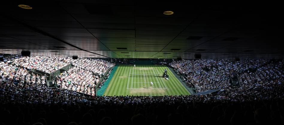 A general view during the Wimbledon Men s Singles Final between Jannik Sinner and Spain s Carlos Alcaraz on day fourteen of the 2025 Wimbledon Championships in London on Sunday, July 13, 2025.  LON20250713119 HUGOxPHILPOTT
