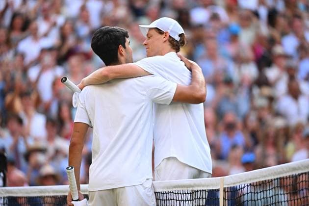 Jannik Sinner Wins His First Wimbledon Trophy - UK Jannik Sinner (ITA) wins his first Wimbledon Trophy at the 2025 Wimbledon Championships at the AELTC in London, UK, on July 13, 2025. Photo by Corinne Dubreuil ABACAPRESS.COM London United Kingdom  Copyright: xDubreuilxCorinne ABACAx