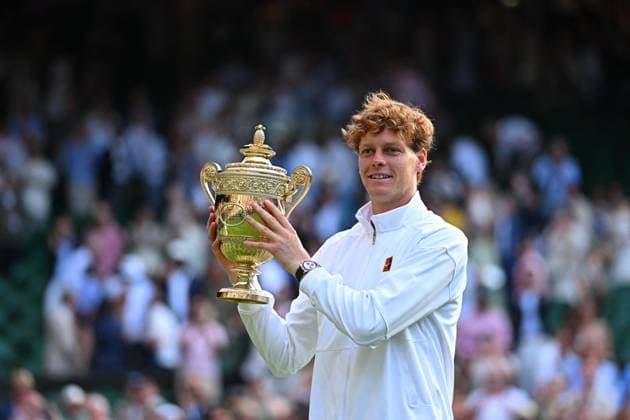 Jannik Sinner Wins His First Wimbledon Trophy - UK Jannik Sinner (ITA) wins his first Wimbledon Trophy at the 2025 Wimbledon Championships at the AELTC in London, UK, on July 13, 2025. Photo by Corinne Dubreuil ABACAPRESS.COM London United Kingdom  Copyright: xDubreuilxCorinne ABACAx
