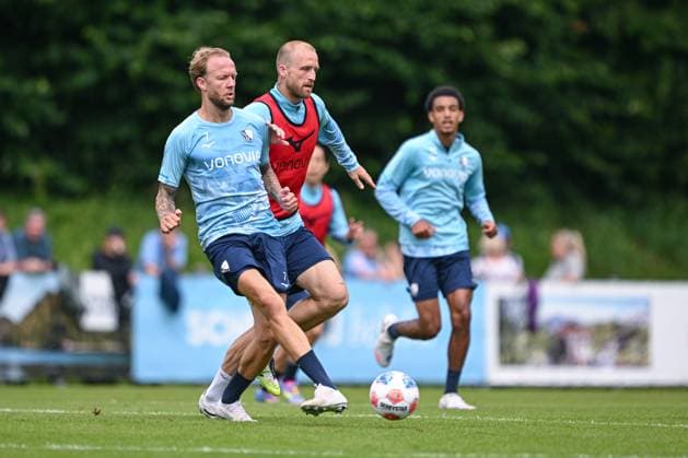 14.07.2025, Fussball, Saison 2025 2026, 2. Bundesliga, Vorbereitung, Sommertrainingslager des VfL Bochum in Scheffau am Wilden Kaiser, Kevin Vogt (VfL Bochum 1848), Philipp Hofmann (VfL Bochum 1848) xRHR-FOTO YYx