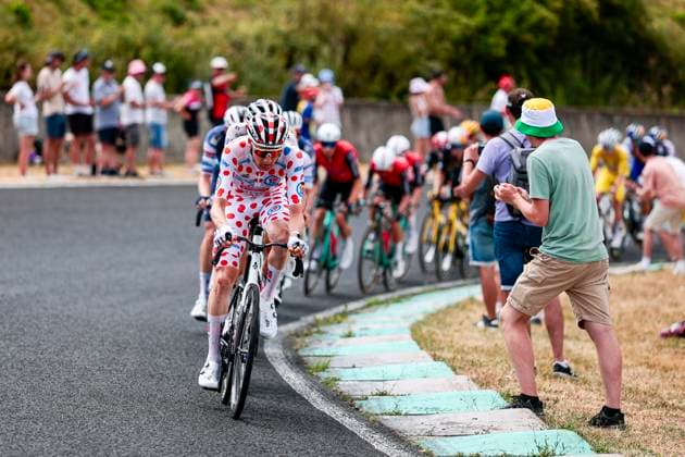 Tour de France 2025 Stage 10 LE MONT-DORE PUY DE SANCY, FRANCE - JULY 14 : Wellens Tim (BEL) of UAE Team Emirates - XRG in action during stage 10 of the 112th edition of Tour de France an UCI World Tour 2.UWT cycling road race stage for Men Elite of 163 km with start in Ennezat and finish in Le Mont-Dore Puy de Sancy on July 14, 2025 in Le Mont-Dore Puy de Sancy, France, 14 07 2025 ( Motordriver Kenny Verfaillie - Le Mont-Dore Puy de Sancy France  Copyright: xLucaxBettinix