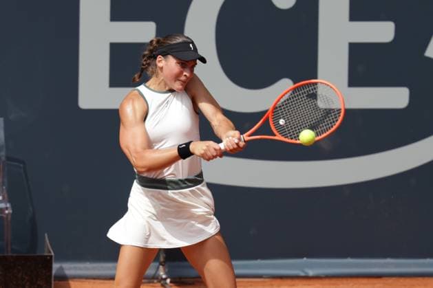 GER, Hamburg, xFSx, ATP250 Frauen-Tennistunier , MSC Hamburg Ladies Open 2025 ,Round of 32 , 14.07.2025 v.l., Tara Wuerth (CRO) spielt eine Rueckhand Copyright: HMBxMedia FernandoxSoares