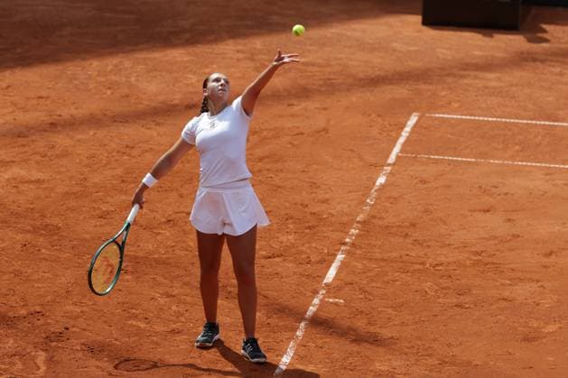 GER, Hamburg, xFSx, ATP250 Frauen-Tennistunier , MSC Hamburg Ladies Open 2025 ,Round of 32 , 14.07.2025 v.l., Diane Parry (FRA) macht einen Aufschlag Copyright: HMBxMedia FernandoxSoares