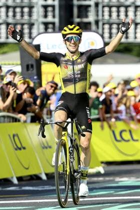 British Simon Philip Yates of Team Visma-Lease a Bike celebrates after winning stage 10 of the 2025 Tour de France cycling, from Ennezat to Le Mont-Dore Puy de Sancy (169 km), on Monday 14 July 2025 in France. The 112th edition of the Tour de France starts on Saturday 5 July in Lille, France, and will finish in Paris, France on the 27th of July. DAVIDxPINTENS  x129255705x