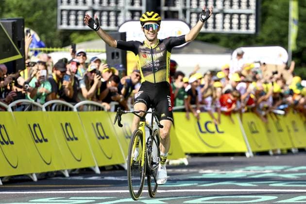 British Simon Philip Yates of Team Visma-Lease a Bike celebrates after winning stage 10 of the 2025 Tour de France cycling, from Ennezat to Le Mont-Dore Puy de Sancy (169 km), on Monday 14 July 2025 in France. The 112th edition of the Tour de France starts on Saturday 5 July in Lille, France, and will finish in Paris, France on the 27th of July. DAVIDxPINTENS  x129255915x