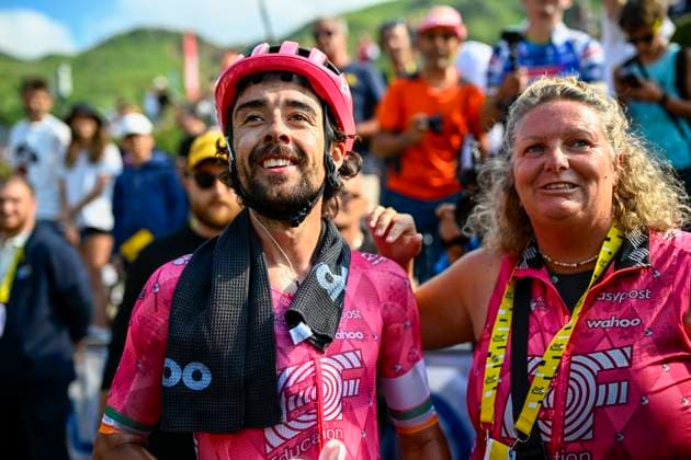 Tour de France 2025 Stage 10 LE MONT-DORE PUY DE SANCY, FRANCE - JULY 14 : Healy Ben (IRL) of EF Education - EasyPost after the race during stage 10 of the 112th edition of Tour de France an UCI World Tour 2.UWT cycling road race stage for Men Elite of 163 km with start in Ennezat and finish in Le Mont-Dore Puy de Sancy on July 14, 2025 in Le Mont-Dore Puy de Sancy, France, 14 07 2025 ( Motordriver Kenny Verfaillie - Le Mont-Dore Puy de Sancy France  Copyright: xJasperxJacobsx