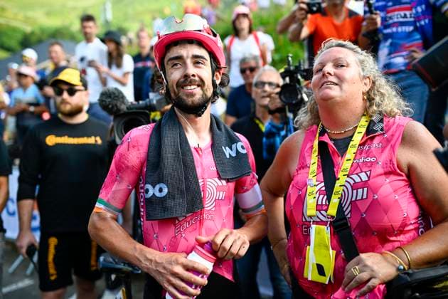 Tour de France 2025 Stage 10 LE MONT-DORE PUY DE SANCY, FRANCE - JULY 14 : Healy Ben (IRL) of EF Education - EasyPost after the race during stage 10 of the 112th edition of Tour de France an UCI World Tour 2.UWT cycling road race stage for Men Elite of 163 km with start in Ennezat and finish in Le Mont-Dore Puy de Sancy on July 14, 2025 in Le Mont-Dore Puy de Sancy, France, 14 07 2025 ( Motordriver Kenny Verfaillie - Le Mont-Dore Puy de Sancy France  Copyright: xJasperxJacobsx