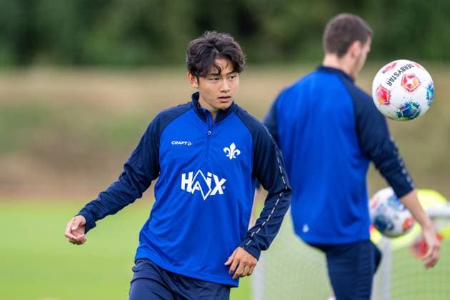 Yosuke Furukawa (SV Darmstadt 98, 44) am Ball, SV Darmstadt 98, Fussball, 2. Bundesliga, Trainingslager, 5. Tag, 14.07.2025. SV Darmstadt 98, Fussball, 2. Bundesliga, Trainingslager, 5. Tag, 14.07.2025. Bad Wörishofen