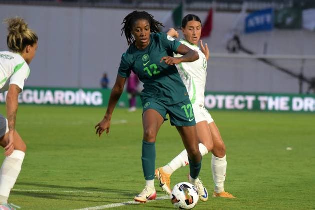 CASABLANCA, MOROCCO - JULY 13: Onyi Echegini of Nigeria and Algeria defenders during the 2025 Women s Africa Cup of Nations (WAFCON) match between Nigeria and Algeria at Stade Larbi Zaouli on July 13, 2025 in Casablanca. Photo by Mansa Ayoola Copyright: xx