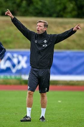 Florian Kohfeldt (SV Darmstadt 98, Trainer) gestikuliert, SV Darmstadt 98, Fussball, 2. Bundesliga, Trainingslager, 5. Tag, 14.07.2025. SV Darmstadt 98, Fussball, 2. Bundesliga, Trainingslager, 5. Tag, 14.07.2025. Bad Wörishofen