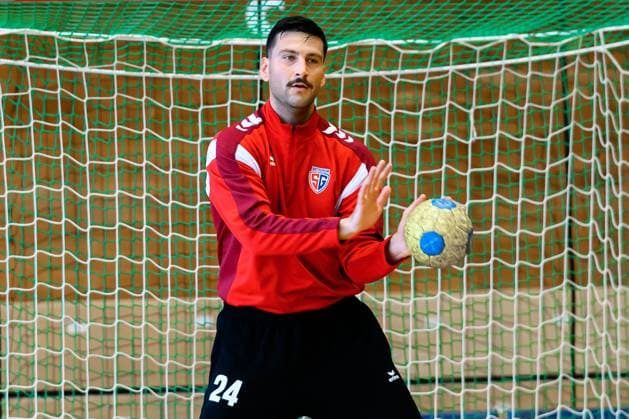 Bietigheim: HBL - 25 26 - SG BBM Bietigheim - Training Torhueter Martin Tomovski (Bietigheim) Bietigheim-Bissingen Sporthalle am Viadukt Baden-Württemberg Deutschland