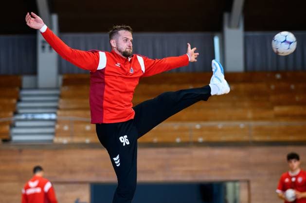 Bietigheim: HBL - 25 26 - SG BBM Bietigheim - Training Torhueter Jan Hrdlicka (Bietigheim) Bietigheim-Bissingen Sporthalle am Viadukt Baden-Württemberg Deutschland