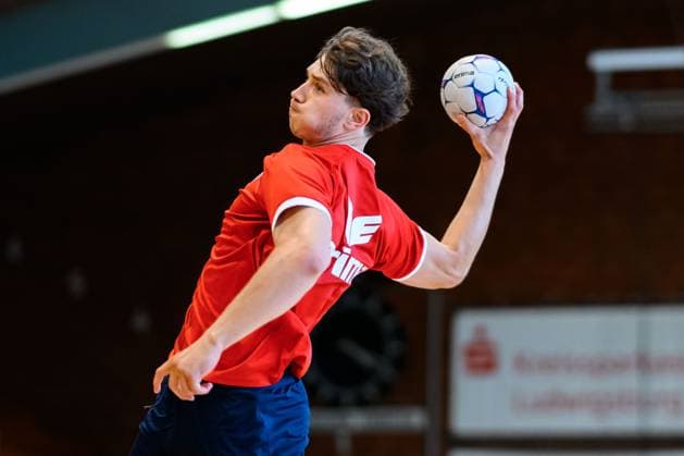 Bietigheim: HBL - 25 26 - SG BBM Bietigheim - Training Fynn Nicolaus (Bietigheim) Bietigheim-Bissingen Sporthalle am Viadukt Baden-Württemberg Deutschland