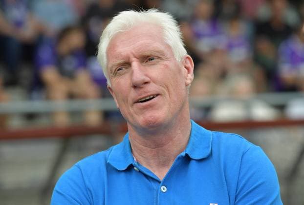 12.07.2025, GER, Fussball, Regionalliga West 3. Liga, Saison 2025 2026, Testspiel, Ohlendorf Stadion im Heidewald, Gütersloh FC Gütersloh - VfL Osnabrück 2 : 1 Rob Reekers (Sportlicher Leiter FC Gütersloh), Aktion, Einzelbild, Quer, Mimik, Gestik *** 12 07 2025, GER, Football, Regionalliga West 3 Liga, Season 2025 2026, Test match, Ohlendorf Stadion im Heidewald, Gütersloh FC Gütersloh VfL Osnabrück 2 1 Rob Reekers Sporting Director FC Gütersloh , Action, Single image, Landscape, Facial expression, Gestures