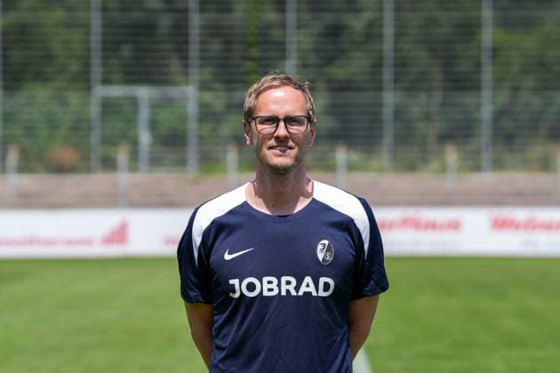 Martin Schweizer (Sportlicher Leiter); SC Freiburg II; SC Freiburg U23; Regionalliga Südwest, Porträttermin 2025 2026, Freiburg Möslestadion Baden-Wuerttemberg Deutschland Copyright: xSTEINSIEK.CH PAAx