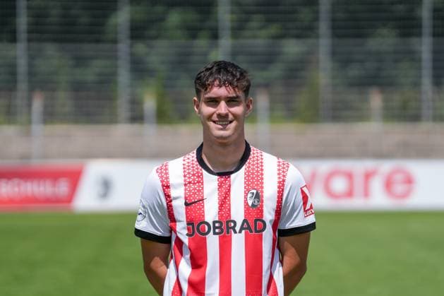 Noah Wagner; SC Freiburg II; SC Freiburg U23; Regionalliga Südwest, Porträttermin 2025 2026, Freiburg Möslestadion Baden-Wuerttemberg Deutschland Copyright: xSTEINSIEK.CH PAAx