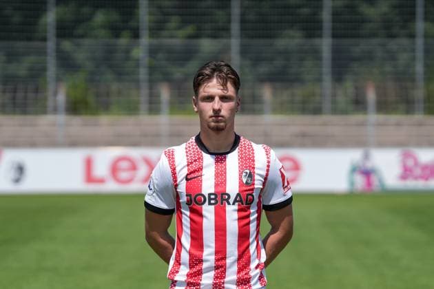 Leon Catak; SC Freiburg II; SC Freiburg U23; Regionalliga Südwest, Porträttermin 2025 2026, Freiburg Möslestadion Baden-Wuerttemberg Deutschland Copyright: xSTEINSIEK.CH PAAx