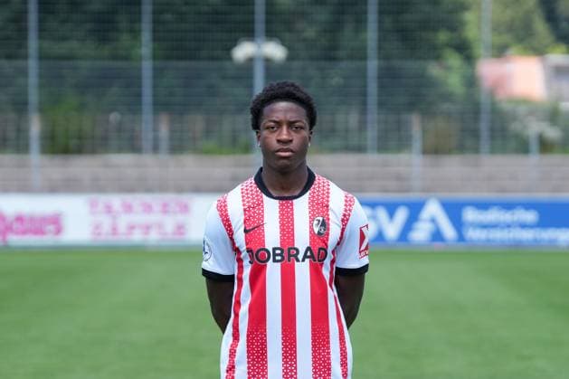 Junior Atemkeng; SC Freiburg II; SC Freiburg U23; Regionalliga Südwest, Porträttermin 2025 2026, Freiburg Möslestadion Baden-Wuerttemberg Deutschland Copyright: xSTEINSIEK.CH PAAx