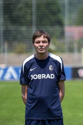 Hendrik Michel (Zeugwart); SC Freiburg II; SC Freiburg U23; Regionalliga Südwest, Porträttermin 2025 2026, Freiburg Möslestadion Baden-Wuerttemberg Deutschland Copyright: xSTEINSIEK.CH PAAx