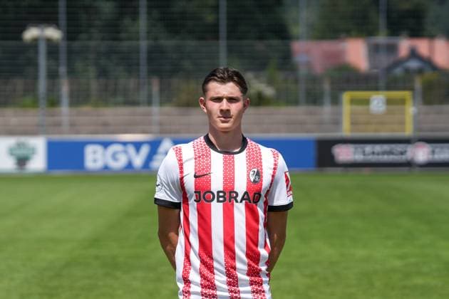 Mika Reifsteck; SC Freiburg II; SC Freiburg U23; Regionalliga Südwest, Porträttermin 2025 2026, Freiburg Möslestadion Baden-Wuerttemberg Deutschland Copyright: xSTEINSIEK.CH PAAx