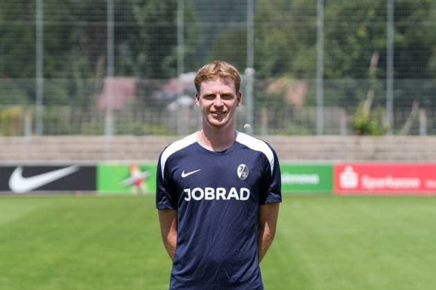 Simon Leopold (Teammanager); SC Freiburg II; SC Freiburg U23; Regionalliga Südwest, Porträttermin 2025 2026, Freiburg Möslestadion Baden-Wuerttemberg Deutschland Copyright: xSTEINSIEK.CH PAAx