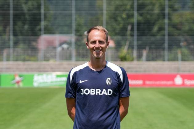 Philipp Himstedt (Sportpsychologe); SC Freiburg II; SC Freiburg U23; Regionalliga Südwest, Porträttermin 2025 2026, Freiburg Möslestadion Baden-Wuerttemberg Deutschland Copyright: xSTEINSIEK.CH PAAx