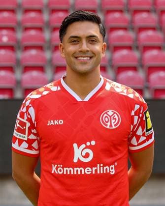 Fussball - 1. BL - Porträttermin 2025 2026 - 14.07.25, Nadiem Amiri (1. FSV Mainz 05), 1.BL, Porträttermin 2025 2026, - *** Soccer 1 BL Porträttermin 2025 2026 14 07 25, Nadiem Amiri 1 FSV Mainz 05 , 1 BL, Porträttermin 2025 2026,
