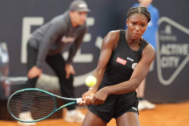GER, Hamburg, xFSx, ATP250 Frauen-Tennistunier , MSC Hamburg Ladies Open 2025 , Round of 32 , 15.07.2025 v.l. Noma Noha Akugue (GER) spielt eine Rueckhand Copyright: HMBxMedia FernandoxSoares