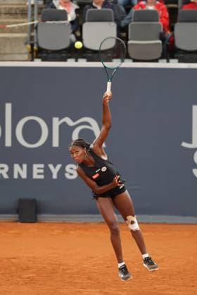 GER, Hamburg, xFSx, ATP250 Frauen-Tennistunier , MSC Hamburg Ladies Open 2025 , Round of 32 , 15.07.2025 v.l. Noma Noha Akugue (GER) macht einen Aufschlag Copyright: HMBxMedia FernandoxSoares