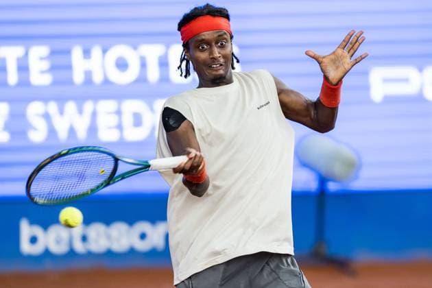 250715 Mikael Ymer of Sweden during day 3 of the Nordea Open on July 15, 2025 in Bastad. Photo: Niclas Jönsson BILDBYRAN COP 273 NO0351 tennis ATP, Tennis Herren 250 nordea open bbeng Copyright: NICLASxJÖNSSON BB250715NO055