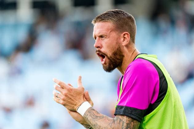 250715 Pontus Jansson of Malmö FF ahead of the UEFA Champions League qualifier football match between Malmö FF and FC Iberia 1999 on July 15, 2025 in Malmö. Photo: Christian Örnberg BILDBYRAN COP 166 CO0587 fotboll football soccer fotball uefa champions league gualifiers champions league malmö ff fc iberia bbeng bbauto Copyright: CHRISTIANxÖRNBERG BB250715CO003