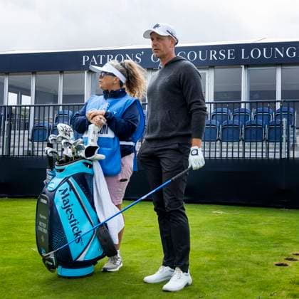 Portrush, Nordirland 2025-07-15 The Open Golf herrar Tisdag träningsdag Henrik Stenson med sin caddie Fanny Sunesson pa första träningsrundan inför The Open pa Royal Portrush. Portrush Storbritannien x1019x