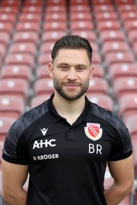 Bastian Rost (Physiotherapeut); FC Energie Cottbus; 3.Liga, Porträttermin 2025 2026 Fussball 3. Liga 2025 2026 Offizieller Portraitermin FC Energie Cottbus